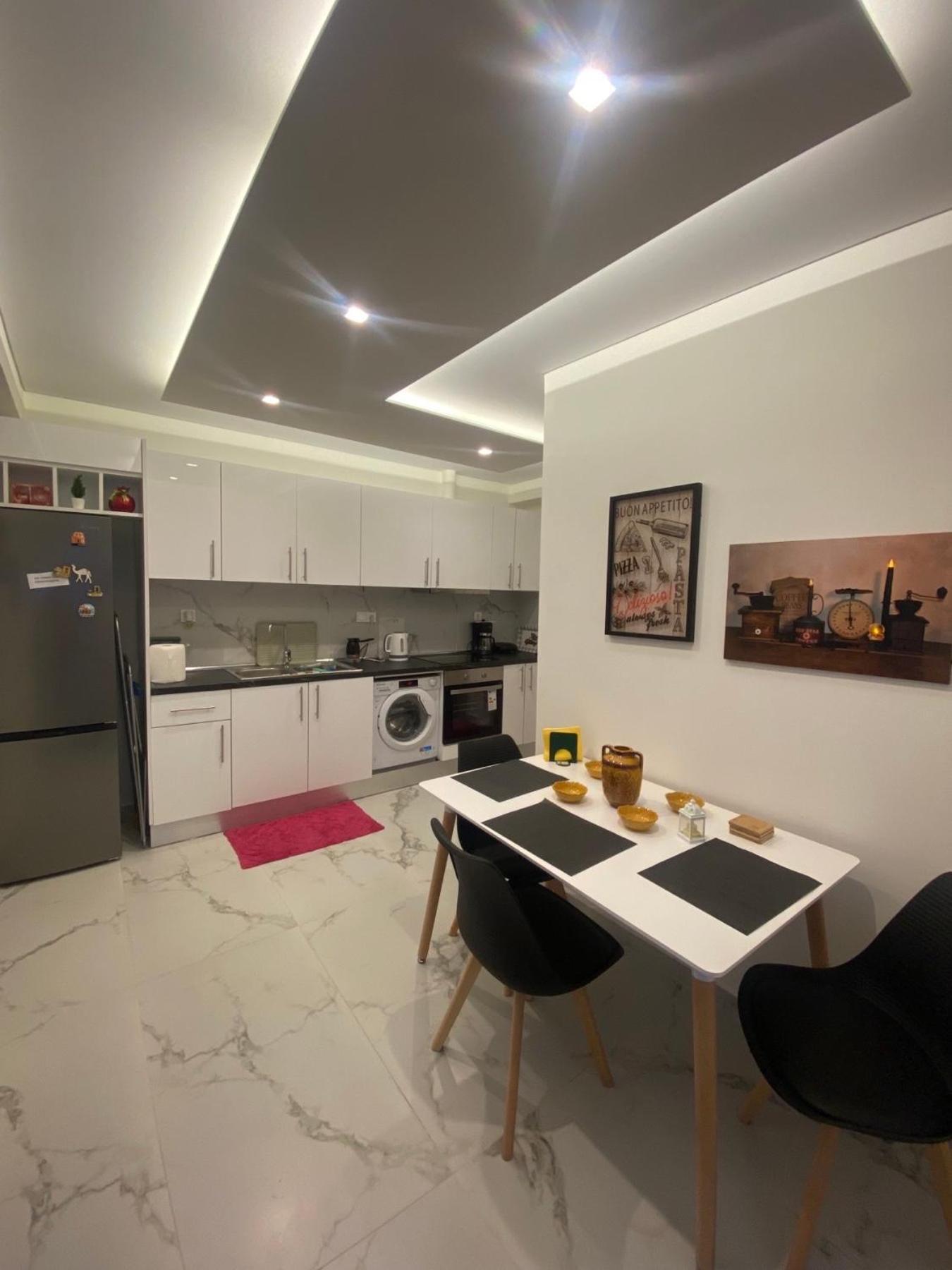 Alexandra Apartment Atenas Exterior foto