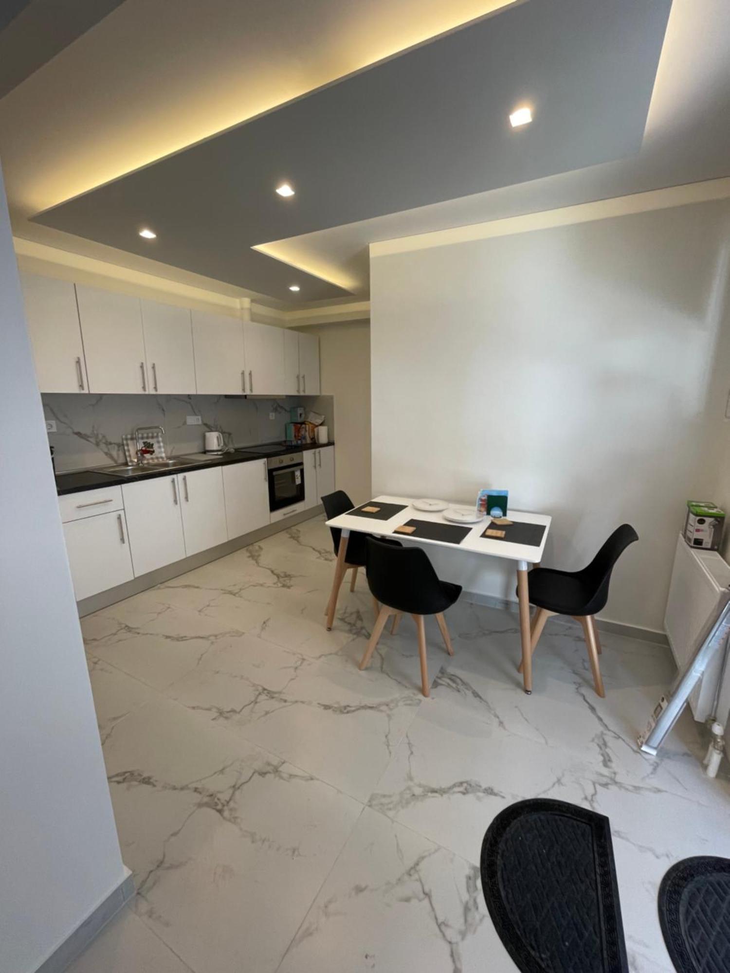 Alexandra Apartment Atenas Exterior foto